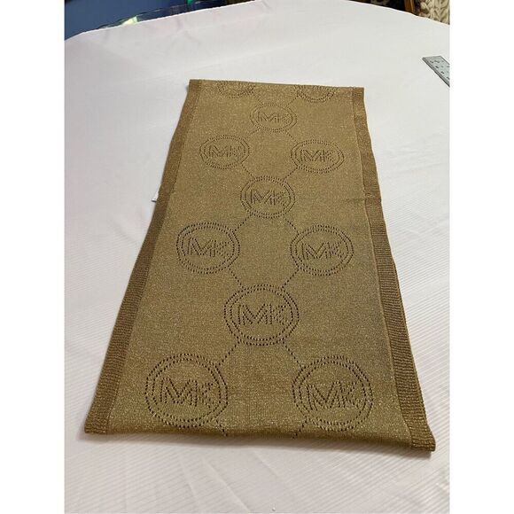 NWT Michael Kors Tan/Light Brown Logo Patterned Infinity Scarf NEW - Picture 2 of 6